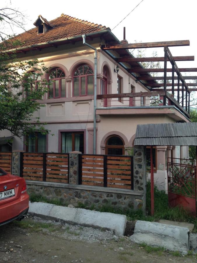 Vila Zia Hotel กอร์เบนี ภายนอก รูปภาพ